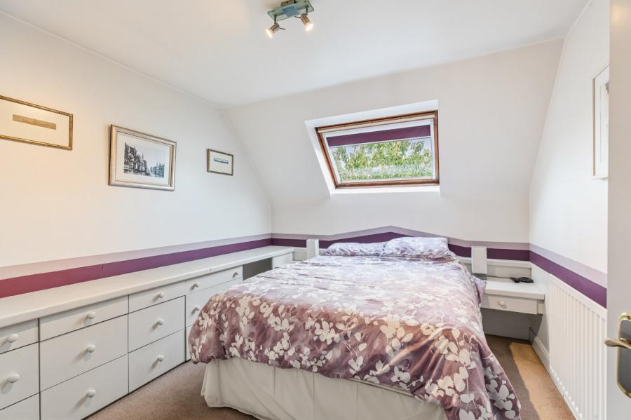 Flat 6 Brent Lodge, 58 Marlborough Park South Flat 6 Brent Lodge, 58 Marlborough Park South