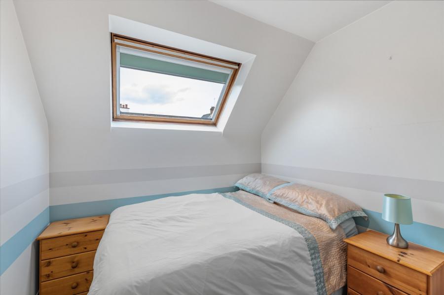 Flat 6 Brent Lodge, 58 Marlborough Park South Flat 6 Brent Lodge, 58 Marlborough Park South