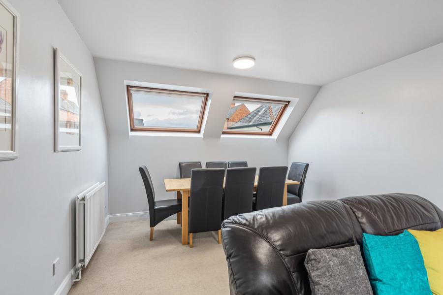 Flat 6 Brent Lodge, 58 Marlborough Park South Flat 6 Brent Lodge, 58 Marlborough Park South