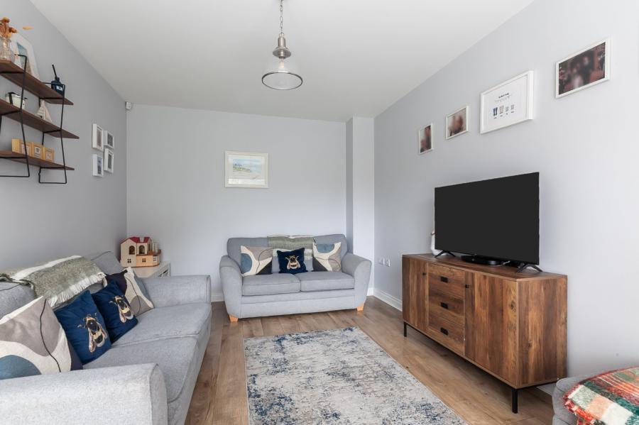 98 Bush Manor 98 Bush Manor