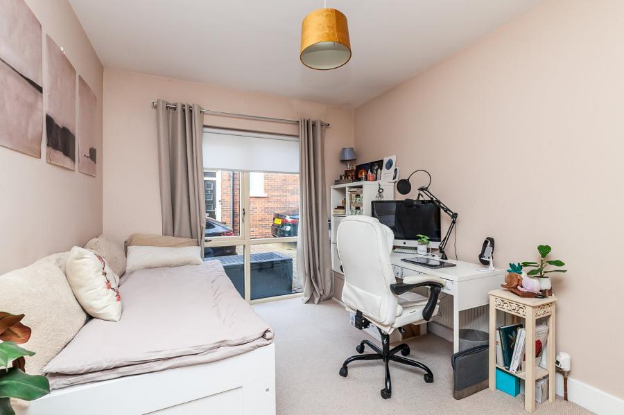 6 Malone Park Gardens