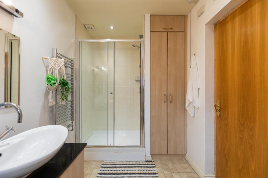 Apartment 12, 83 Lower Windsor Avenue