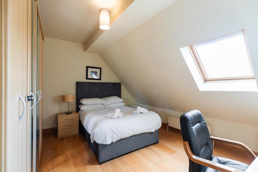 Apartment 12, 83 Lower Windsor Avenue