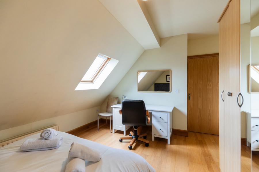 Apartment 12, 83 Lower Windsor Avenue