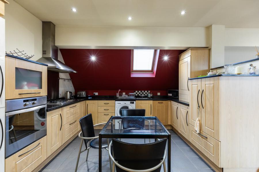 Apartment 12, 83 Lower Windsor Avenue