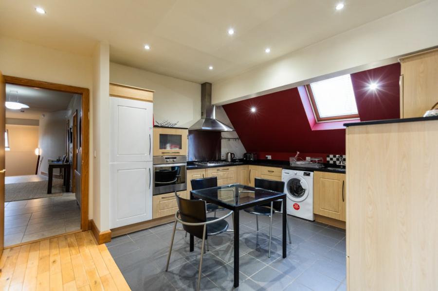 Apartment 12, 83 Lower Windsor Avenue