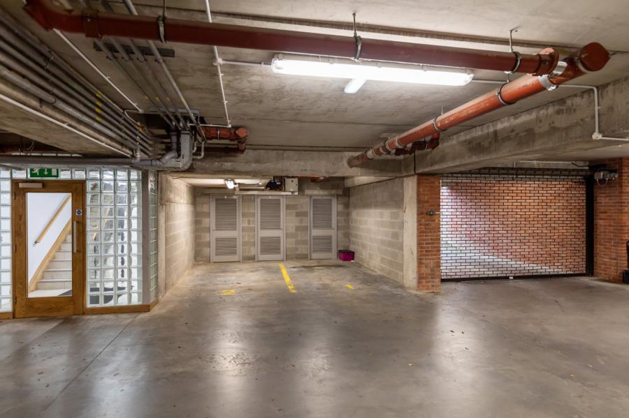 Apartment 2, 1 Deramore Park South