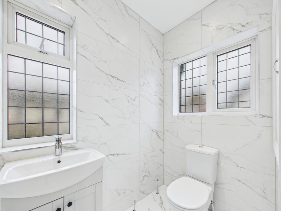 4 Holland Park