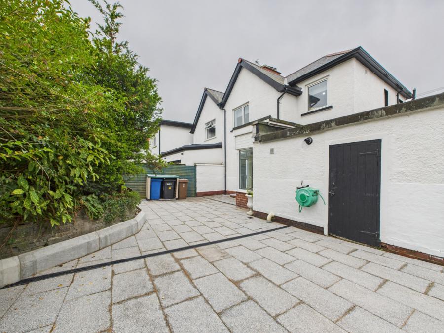 4 Holland Park