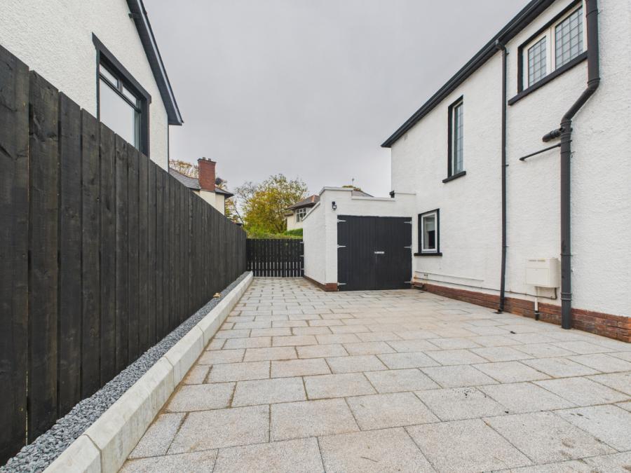 4 Holland Park