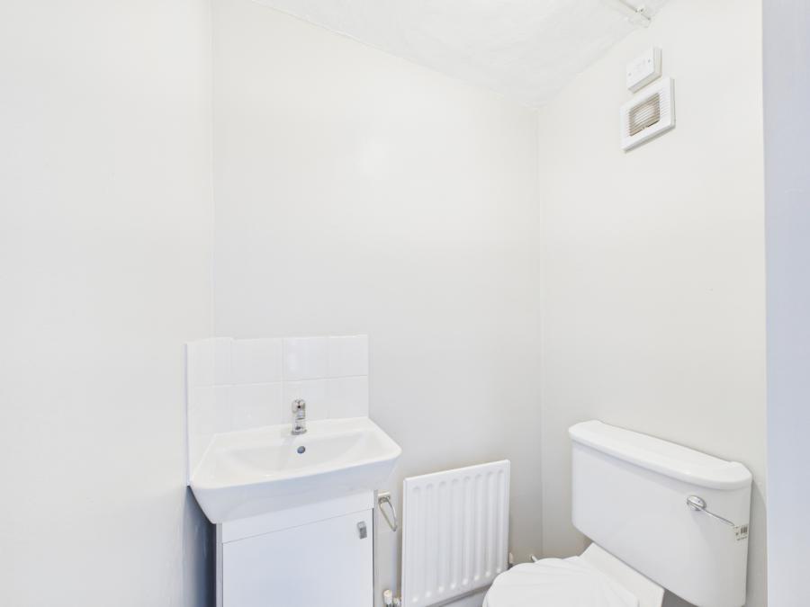 4 Holland Park