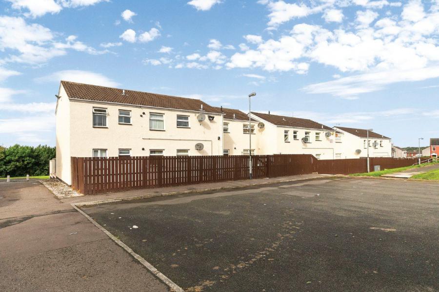 Block Of 20 Apartments At Loughview, Stiles Farm