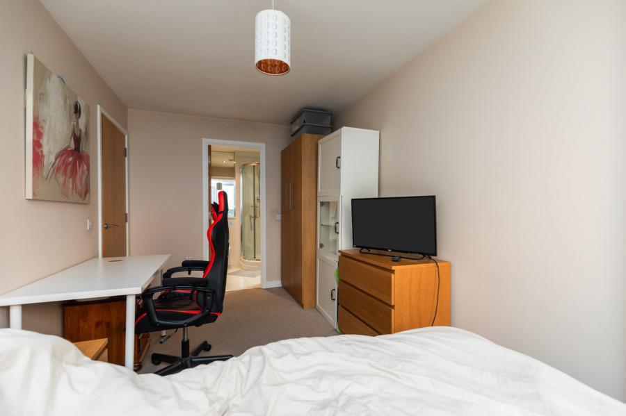 Apartment 18.7 Obel, 62 Donegall Quay