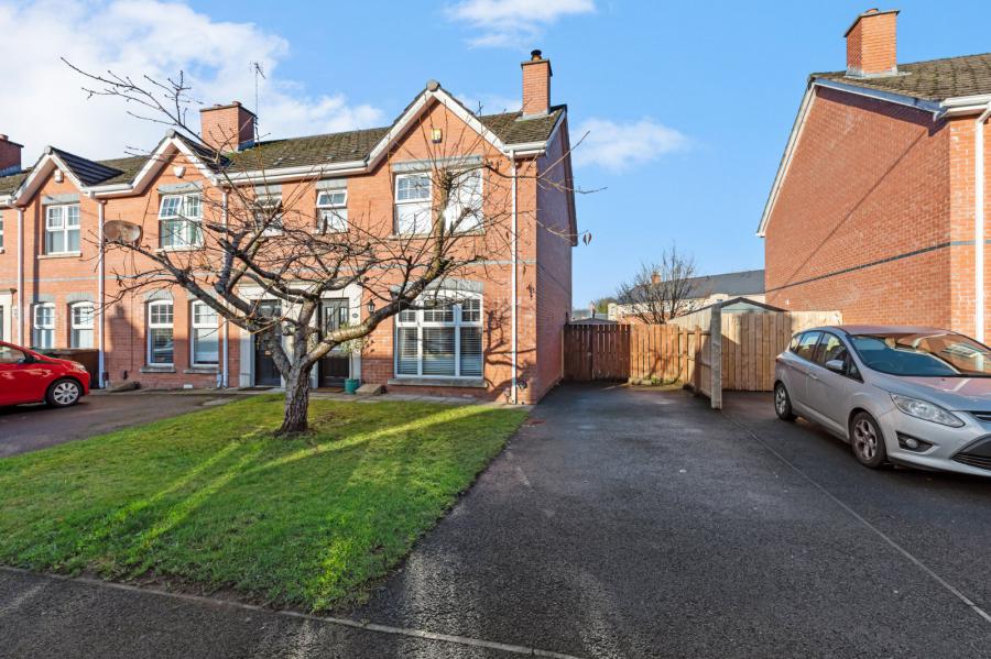 20C Milfort Avenue, Dunmurry, Belfast, BT17 9BJ