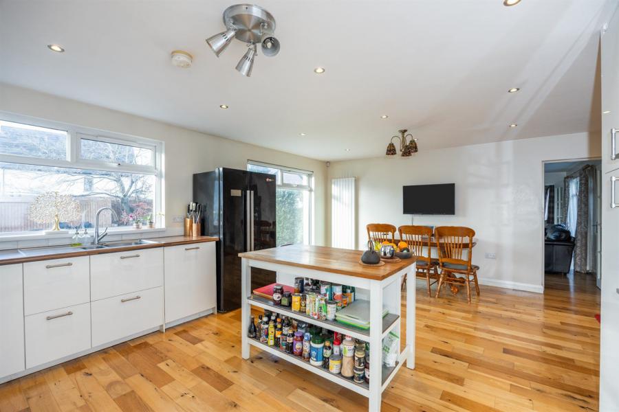 2A Neills Lane And 28 Shore Road