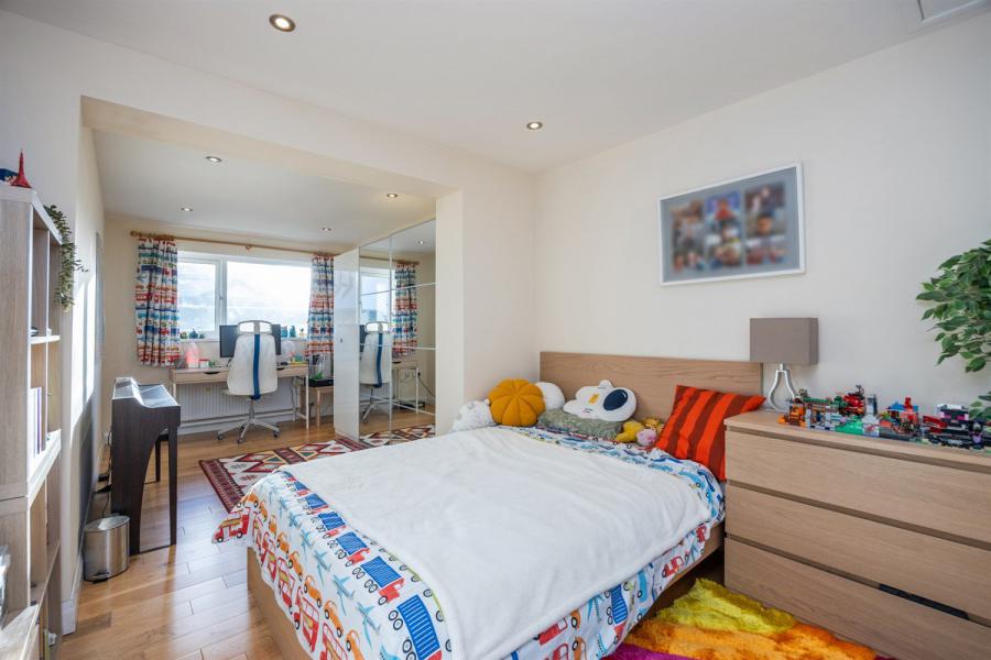 2A Neills Lane And 28 Shore Road