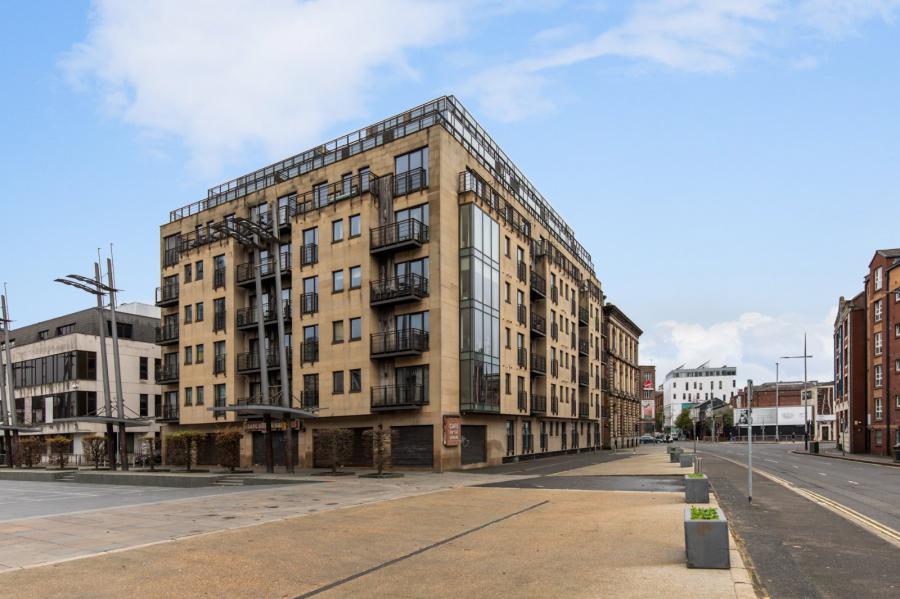 15 Custom House Residence, 2 Ulster Street