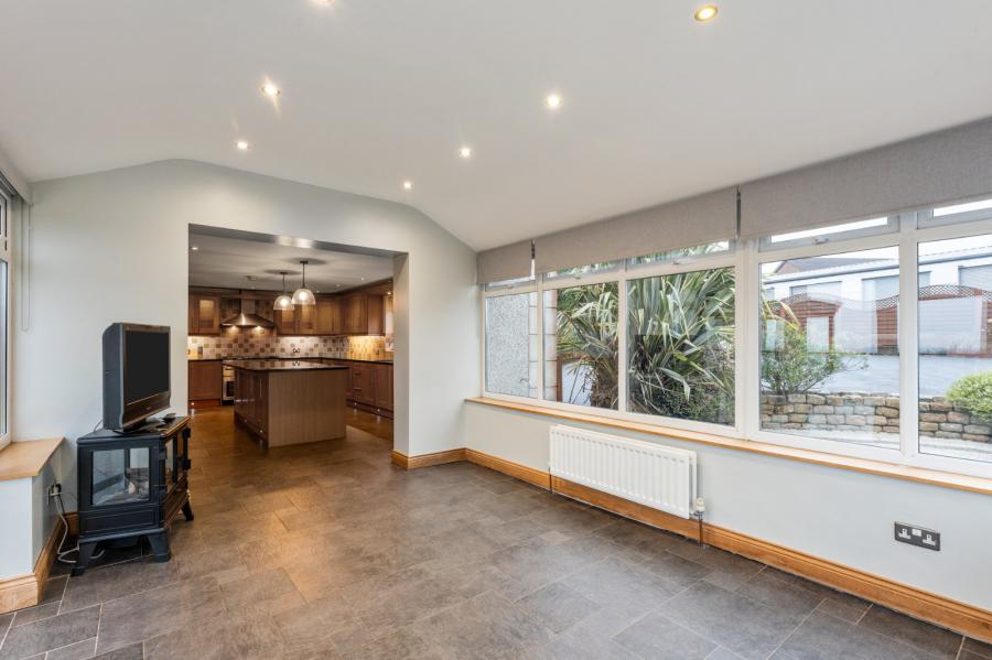 81 Hillsborough Road