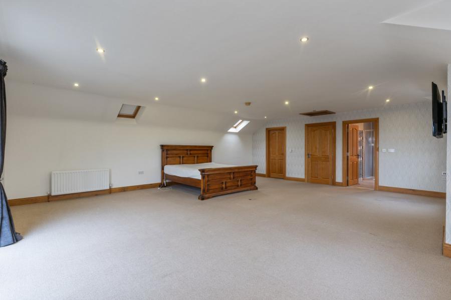 81 Hillsborough Road