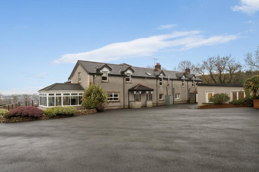 81 Hillsborough Road