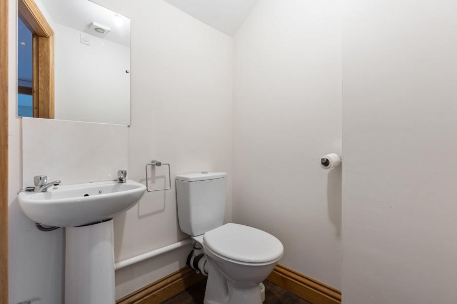 81 Hillsborough Road