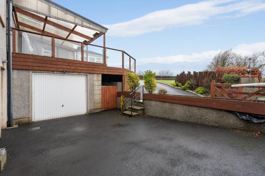 81 Hillsborough Road