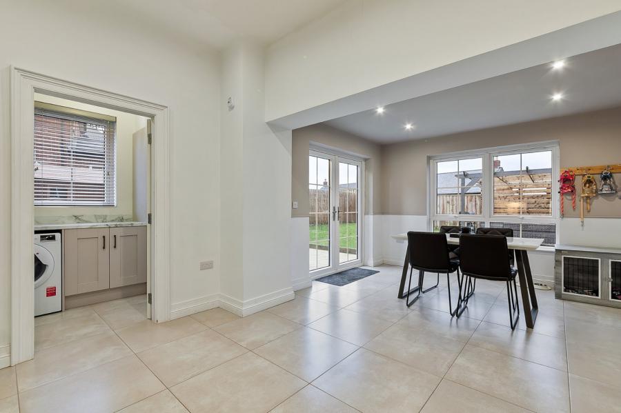 17 Charlestown Hall Gardens