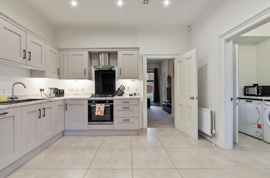 17 Charlestown Hall Gardens