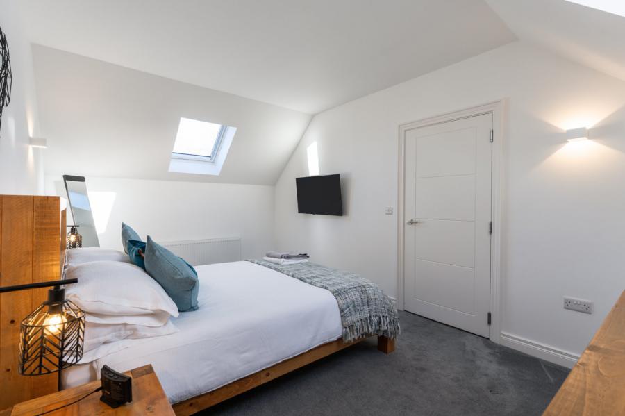 Penthouse, 45 Newforge Lane