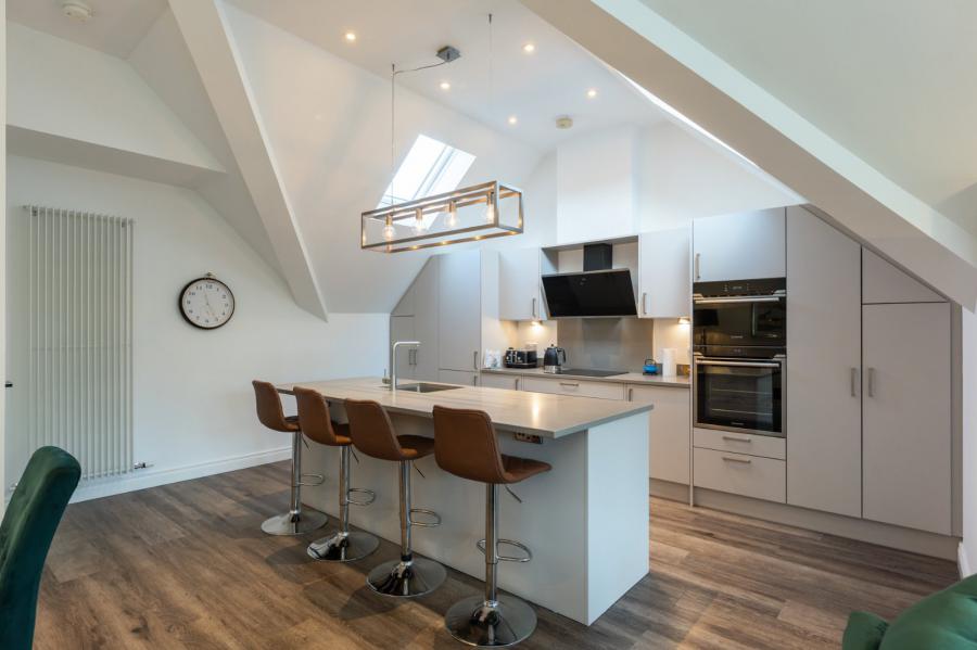 Penthouse, 45 Newforge Lane