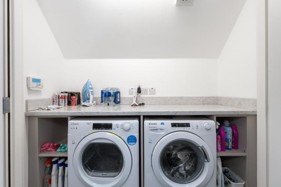 Penthouse, 45 Newforge Lane