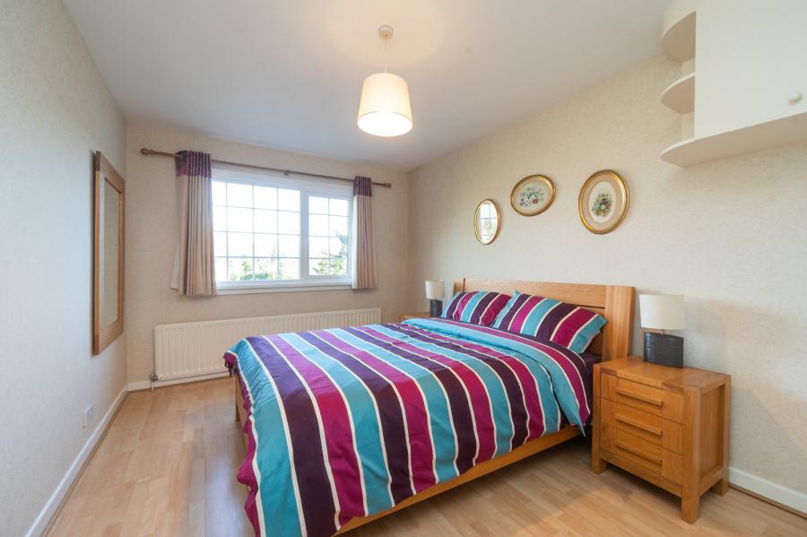 23 Deramore Park South