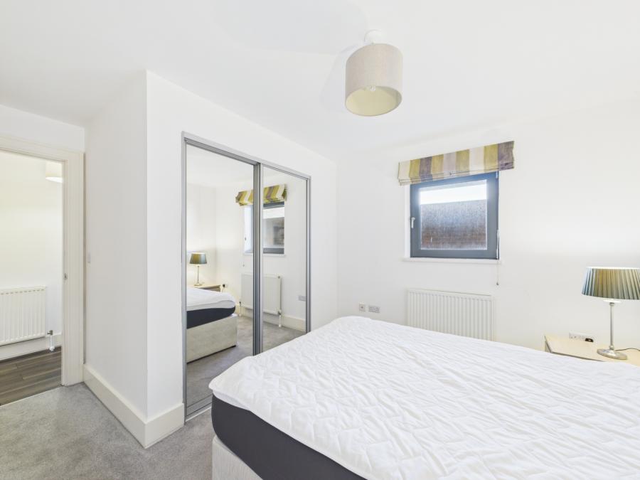 Apartments At, 2 William Street South