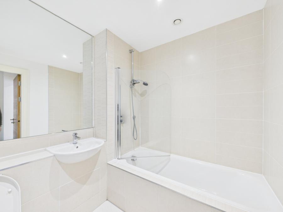 Apartments At, 2 William Street South