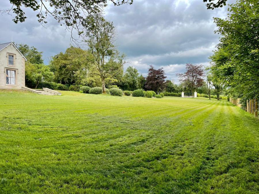 18 Ballyhanedin Road