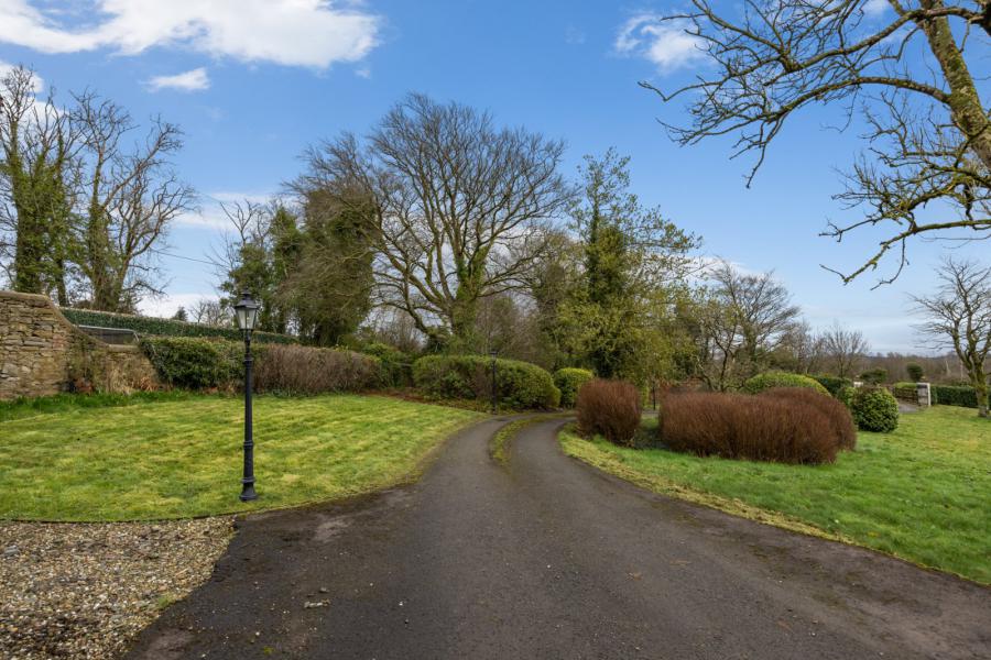 18 Ballyhanedin Road