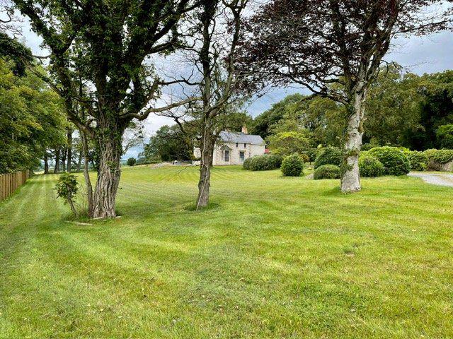 18 Ballyhanedin Road