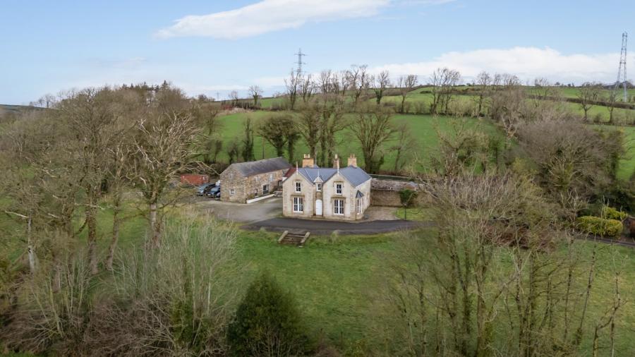 18 Ballyhanedin Road