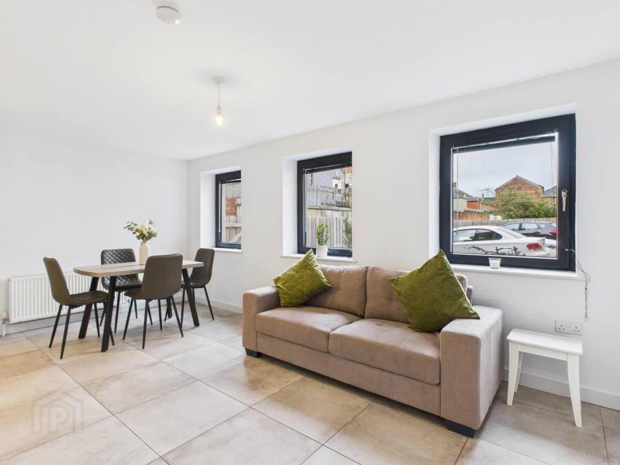 2-6 Castlereagh Place