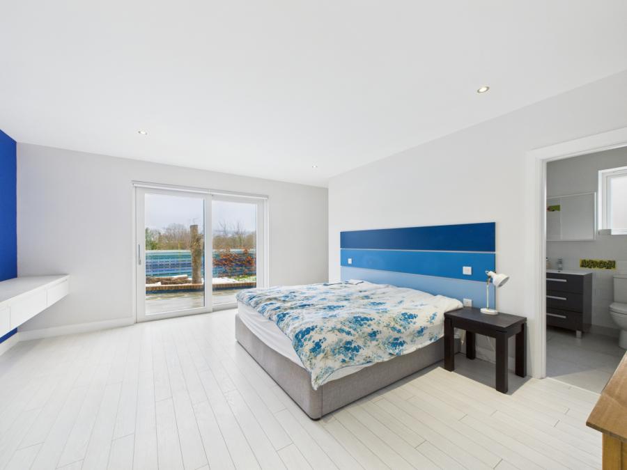 18A, Cooldarragh Park