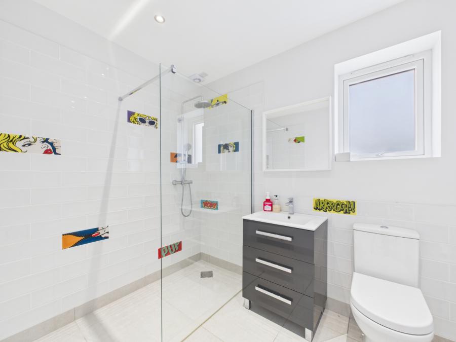 18A, Cooldarragh Park