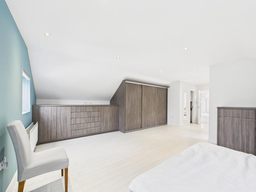 18A, Cooldarragh Park