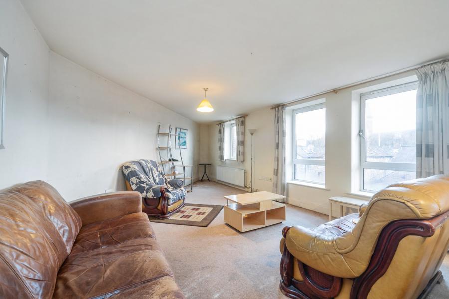 Apartment D 2.4 Whitehall Square, 181 Sandy Row