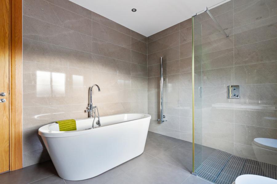 22 Deramore Park South