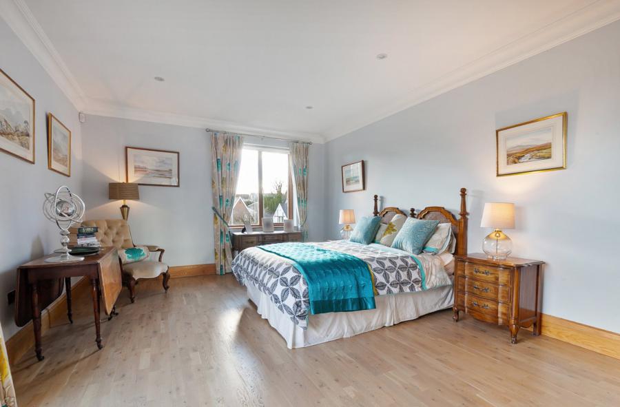 22 Deramore Park South