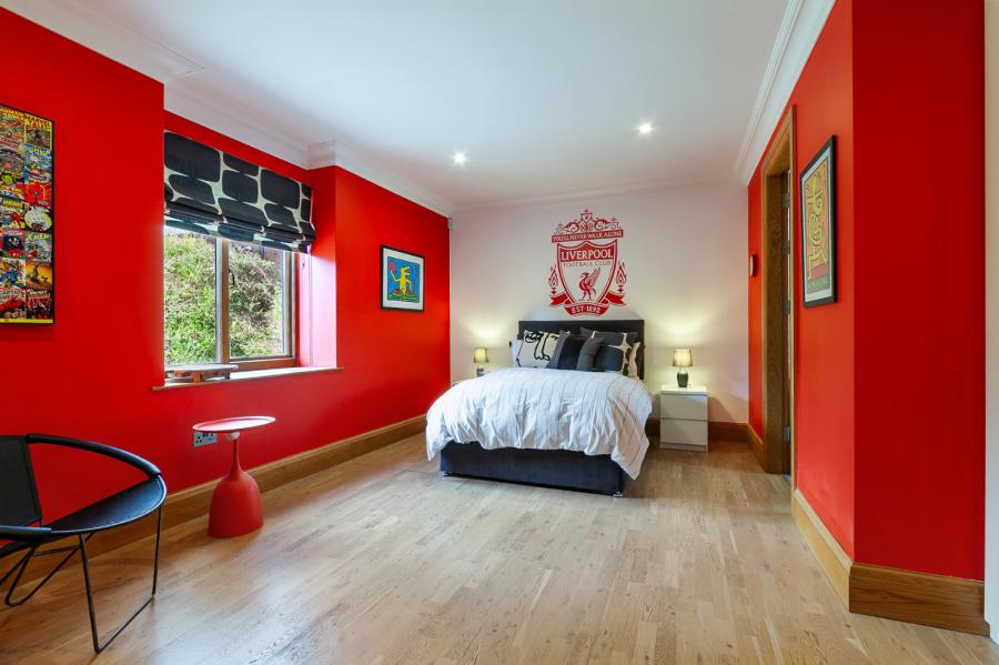 22 Deramore Park South