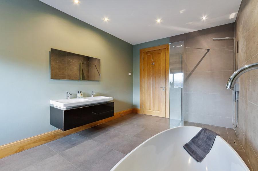 22 Deramore Park South