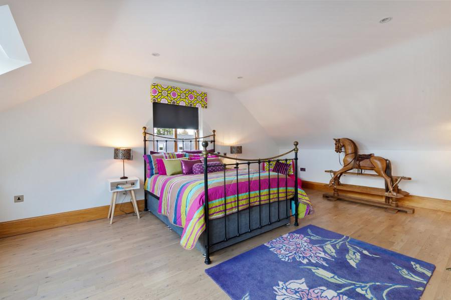 22 Deramore Park South