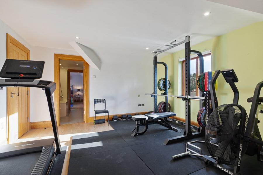 22 Deramore Park South