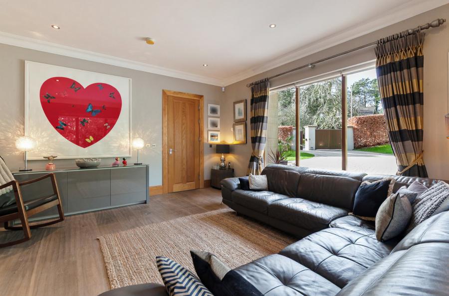 22 Deramore Park South